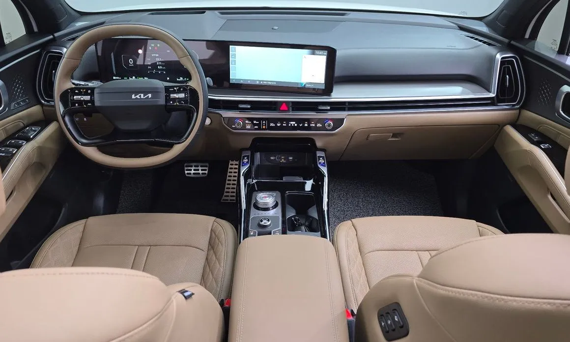 Kia Sorento — фото 10