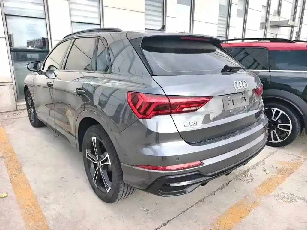 Audi Q3 — фото 4