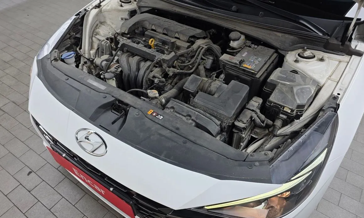 Hyundai AVANTE — фото 3