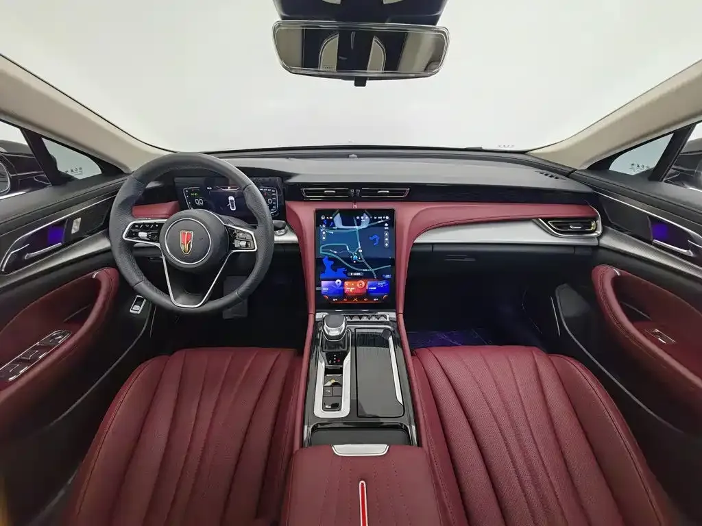 Hongqi H5 — фото 10