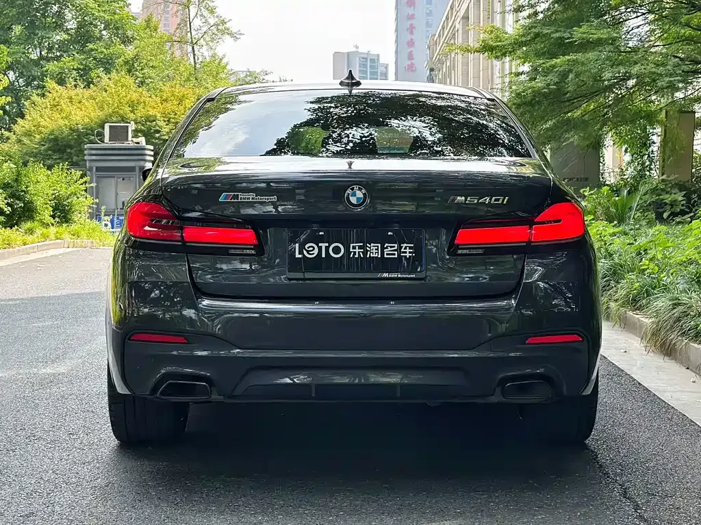 BMW 5 Series (Import) — фото 6