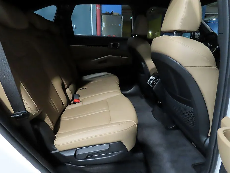 Kia Sorento — фото 6