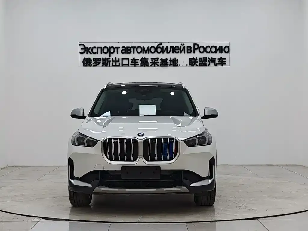 BMW X1 — фото 8