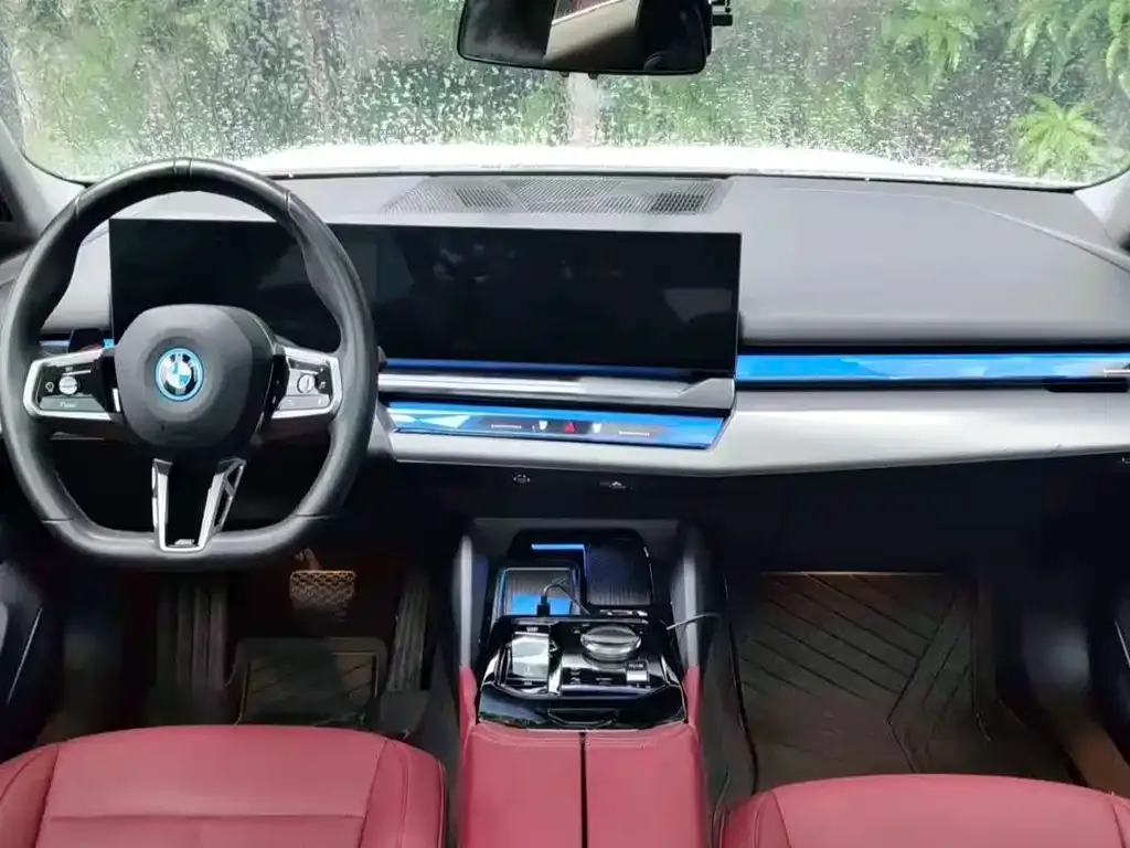 BMW i5 — фото 3
