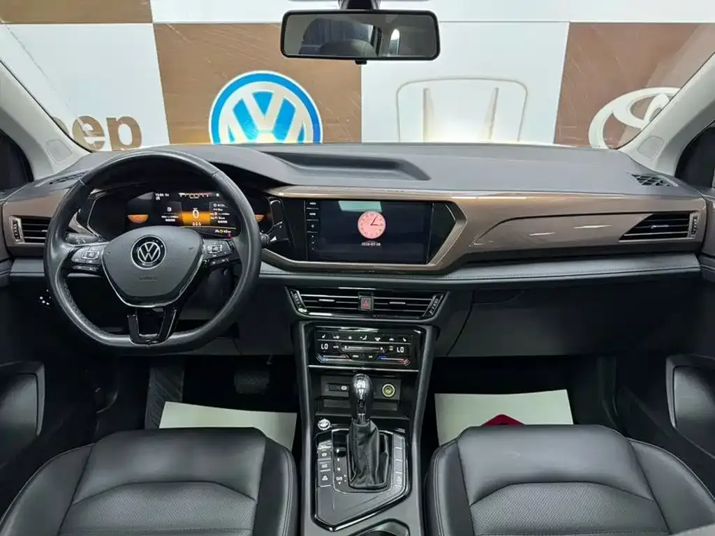 Volkswagen Tharu — фото 8