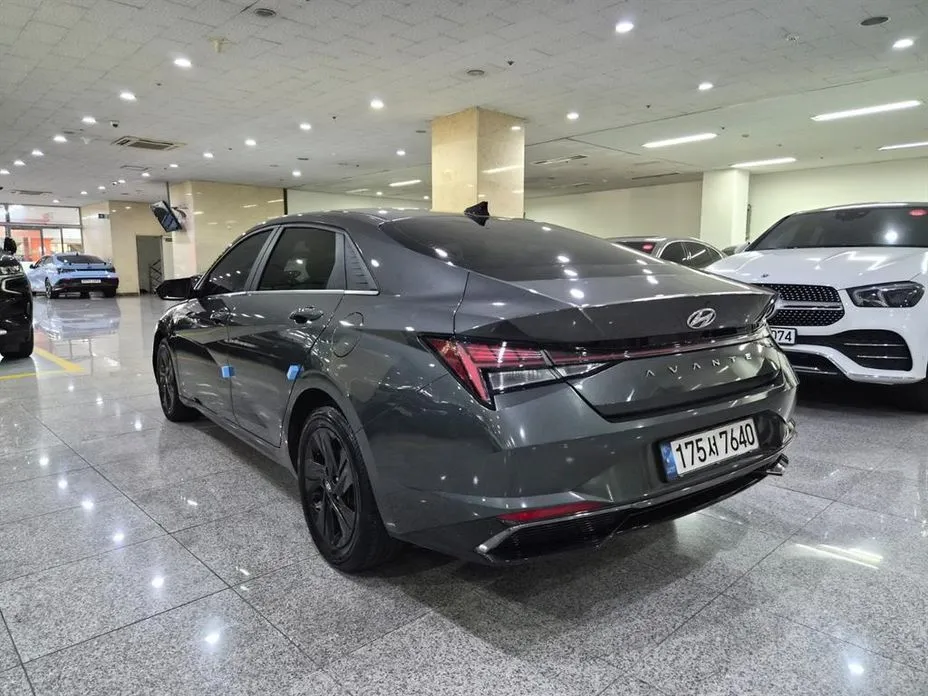 Hyundai AVANTE — фото 4