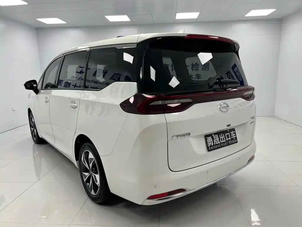 GAC Motor Trumpchi M6 — фото 2