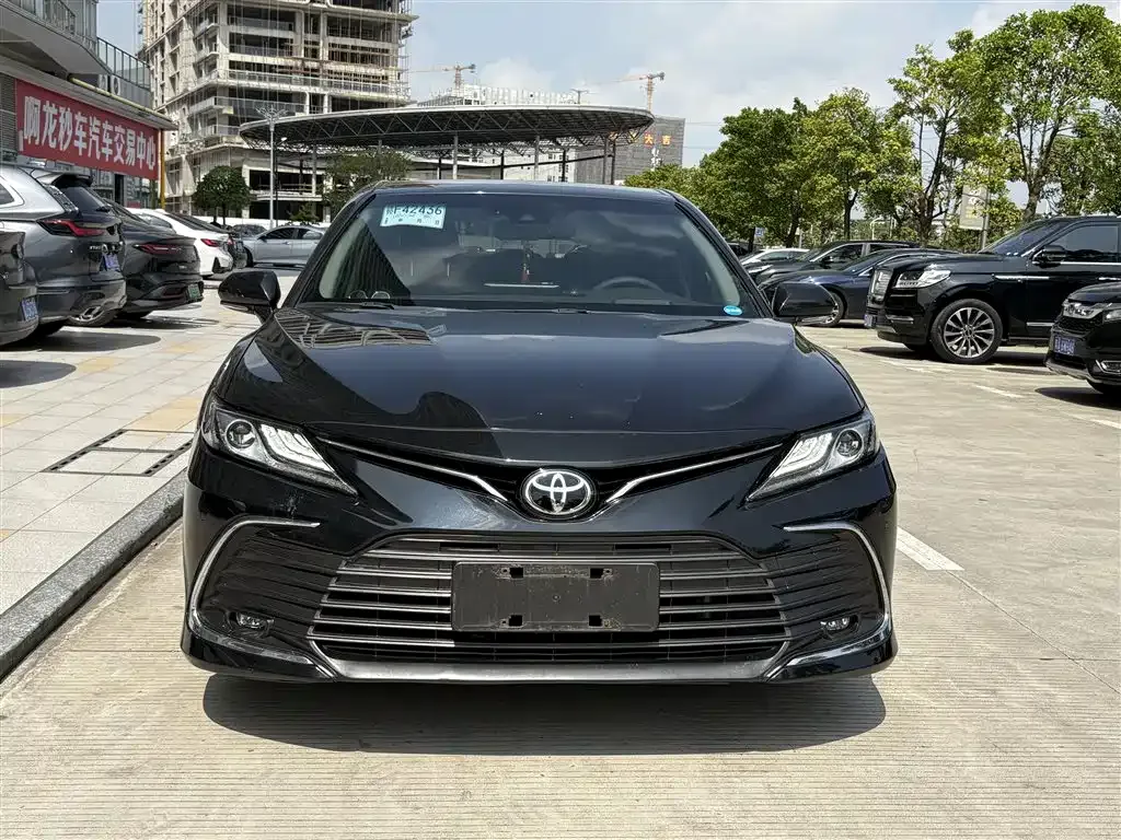 Toyota Camry — фото 7