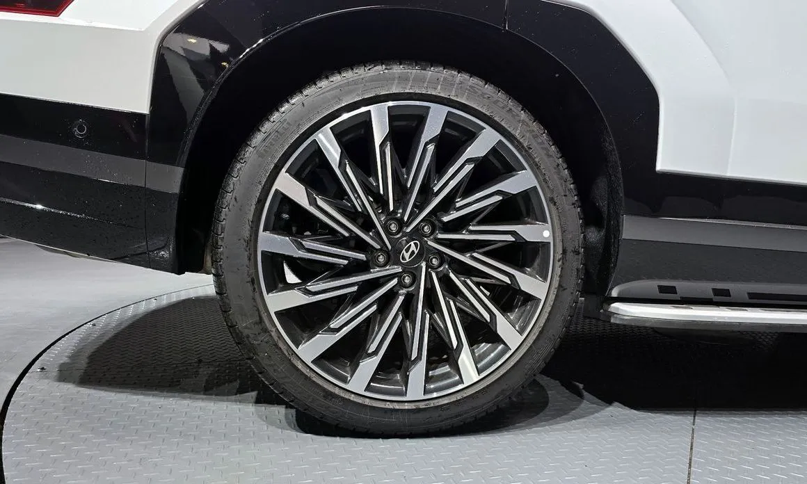 Hyundai Santafe — фото 9