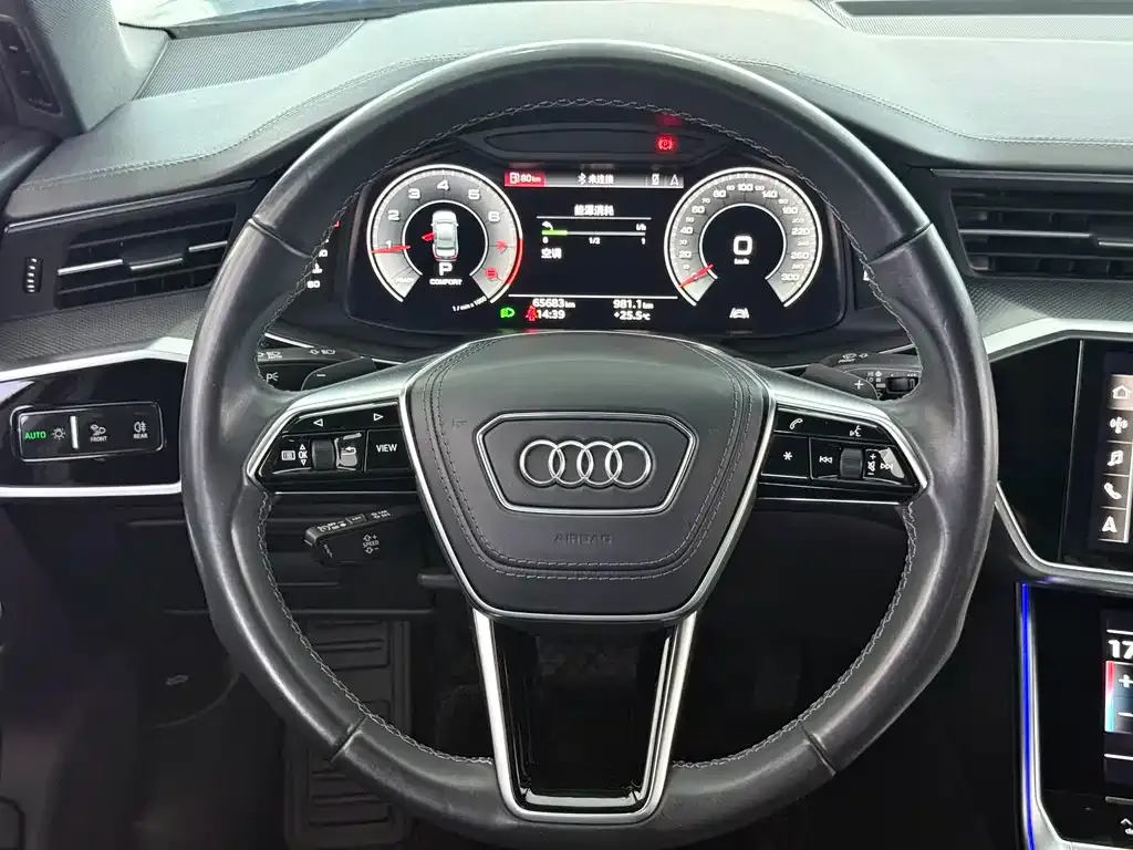 Audi A6L — фото 10