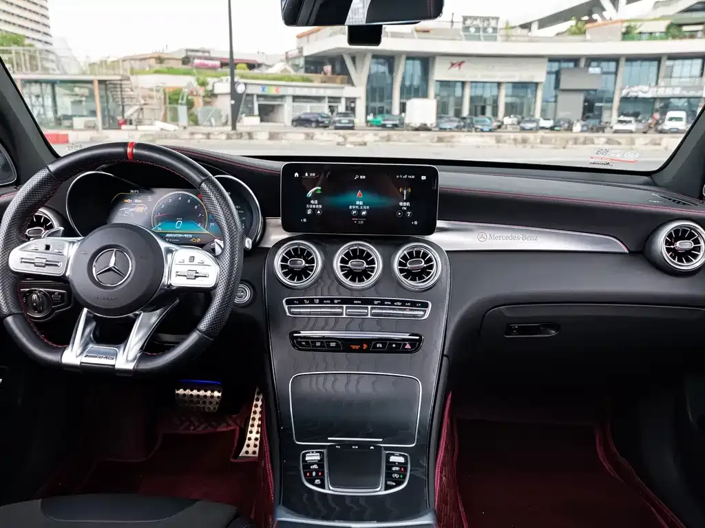 Mercedes-Benz GLC AMG — фото 8