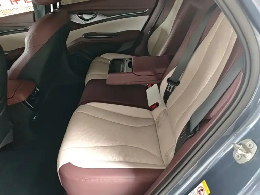 BYD Seal — фото 4