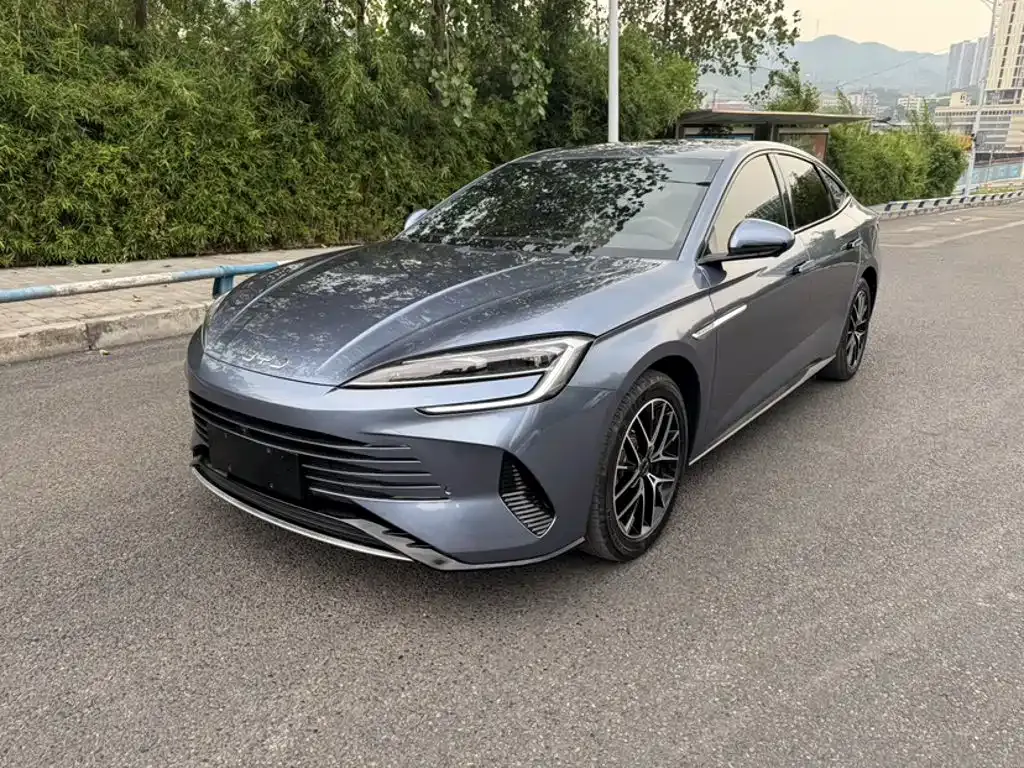 BYD Seal — фото 10