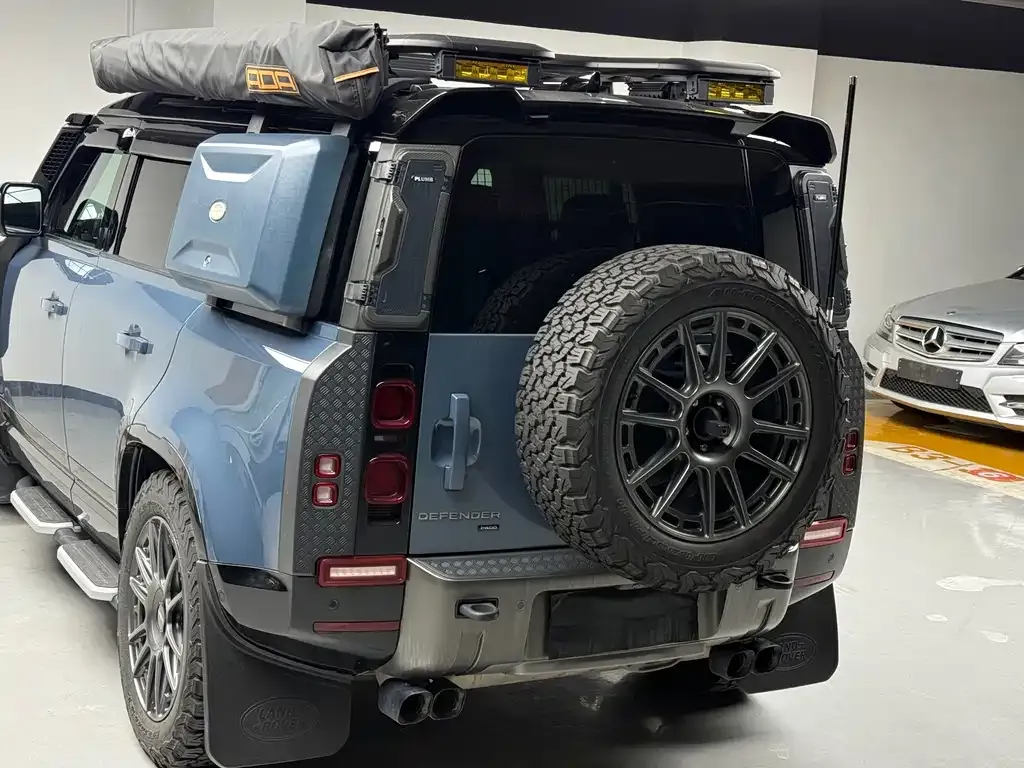 Land Rover Defender — фото 10