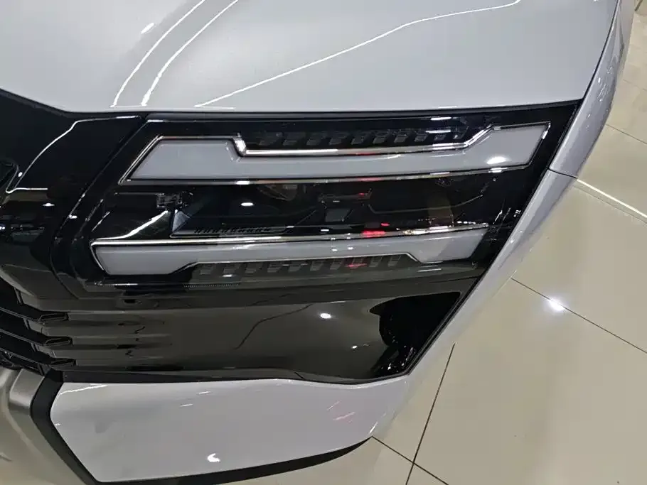 Wuling Starlight 560 — фото 2