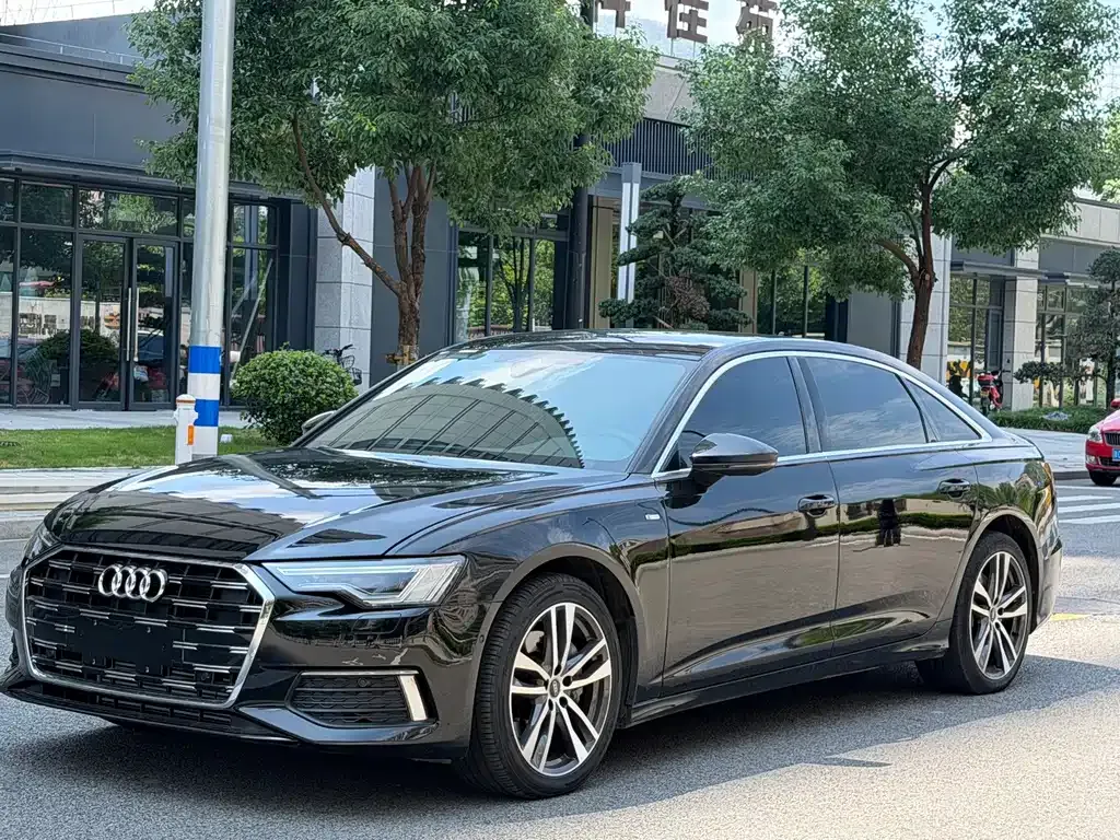 Audi A6L — фото 10
