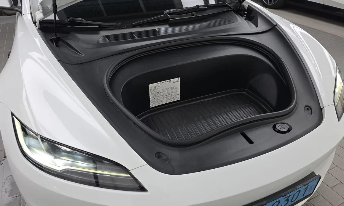 Tesla Model 3 — фото 7