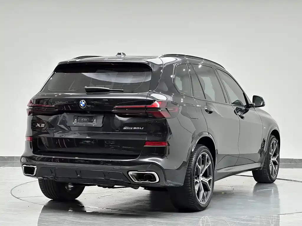 BMW X5 — фото 7