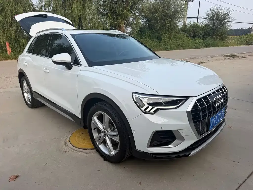Audi Q3 — фото 7