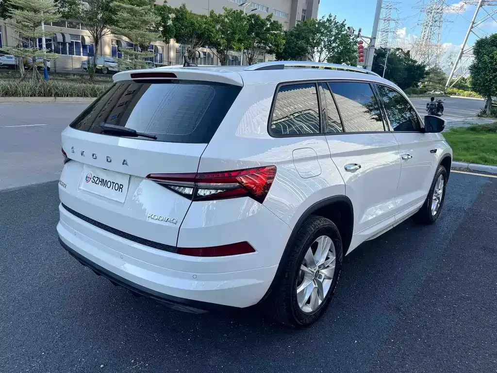 Skoda Kodiaq — фото 9