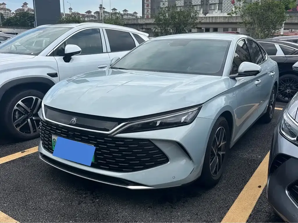 BYD Qin L — фото 1