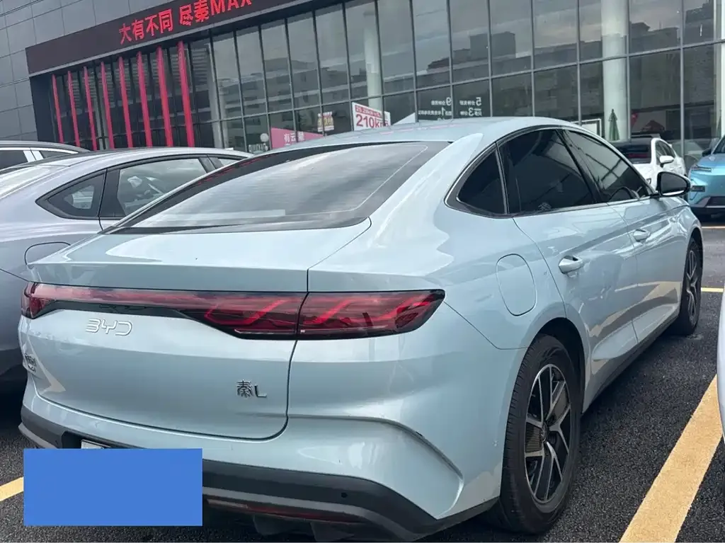 BYD Qin L — фото 10