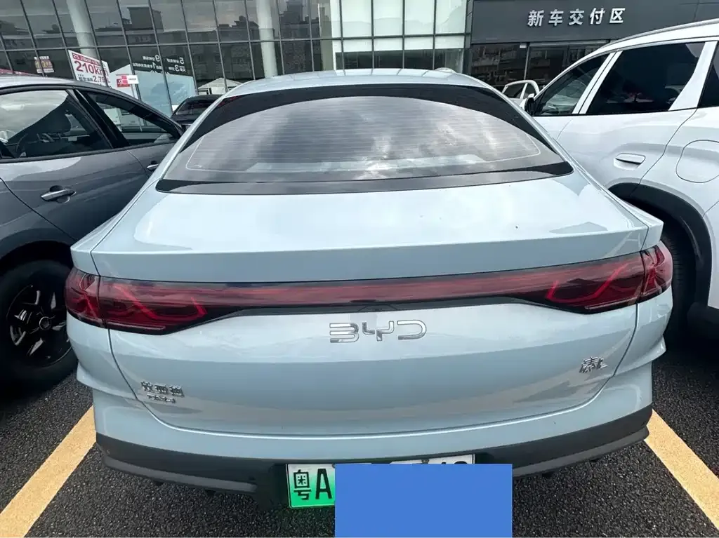 BYD Qin L — фото 2