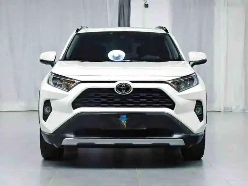 Toyota RAV4 — фото 2
