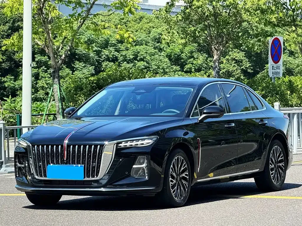 Hongqi H5 — фото 1