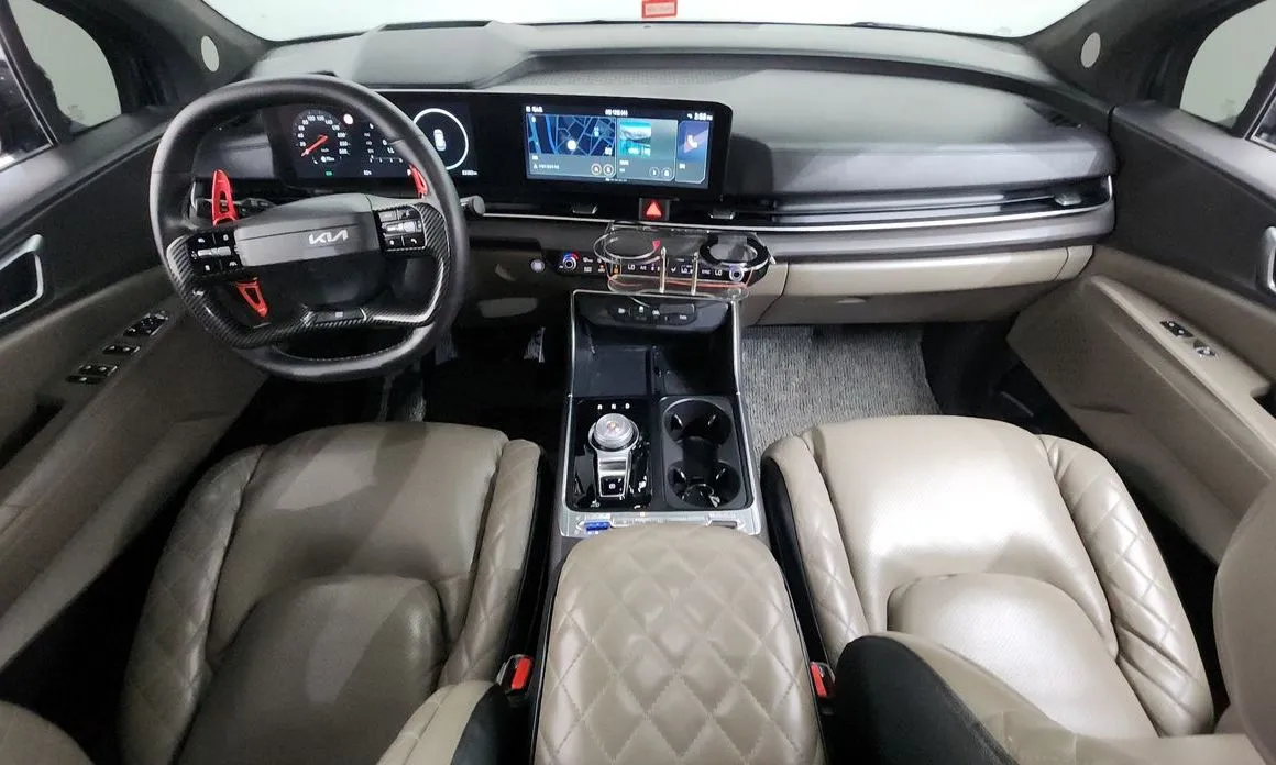 Kia Carnival — фото 10