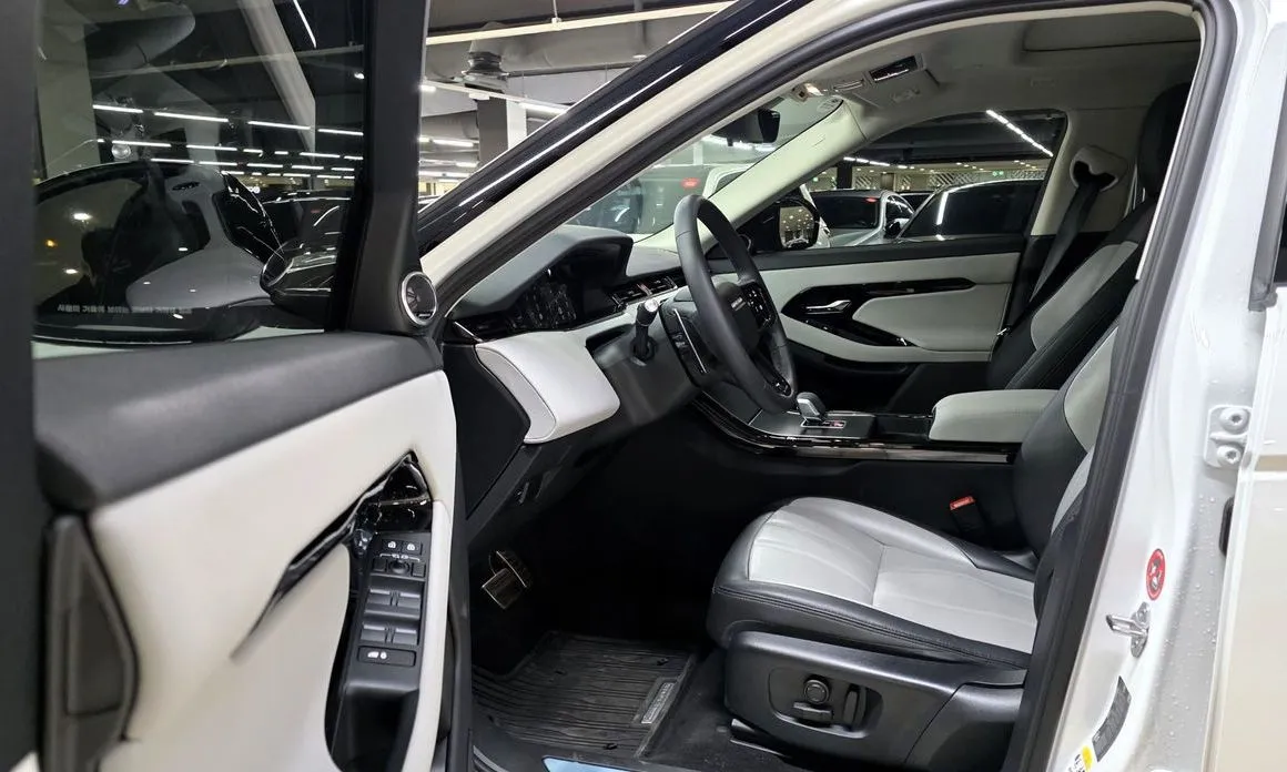 Land Rover Range Rover Evoque — фото 9