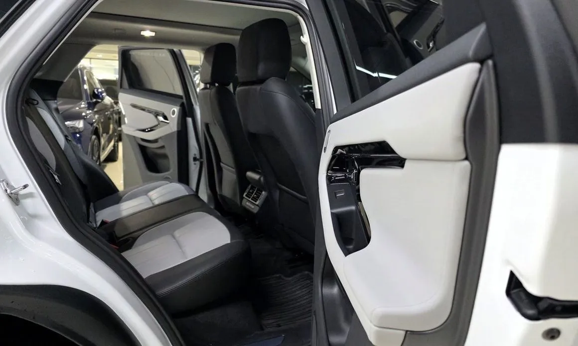 Land Rover Range Rover Evoque — фото 4