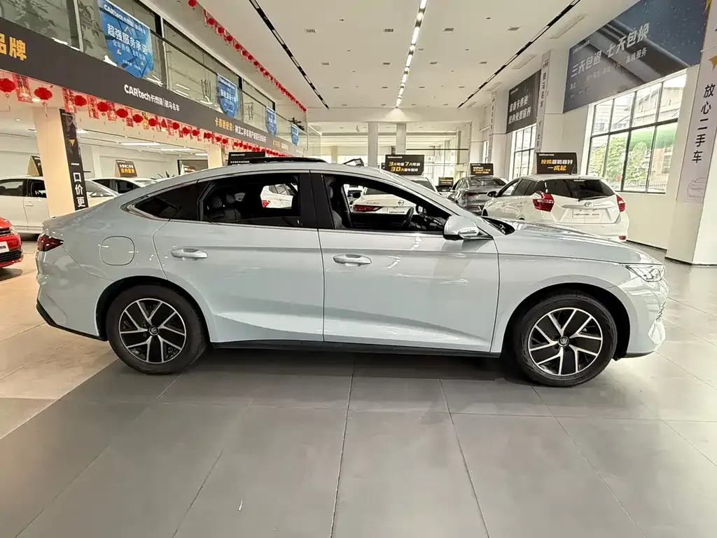 BYD Qin L — фото 2