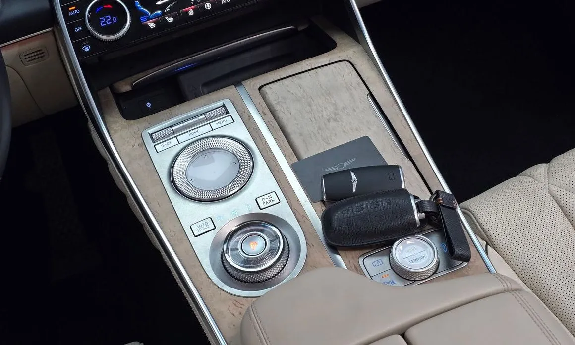 Genesis GV80 — фото 10