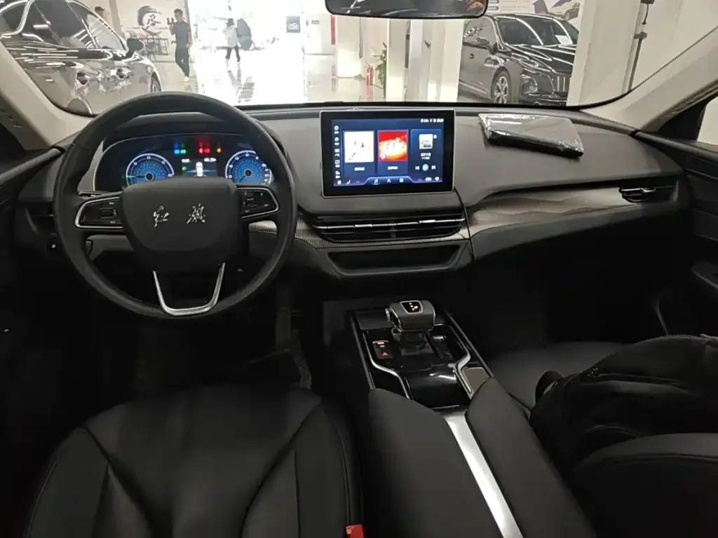 Hongqi E-QM5 — фото 2