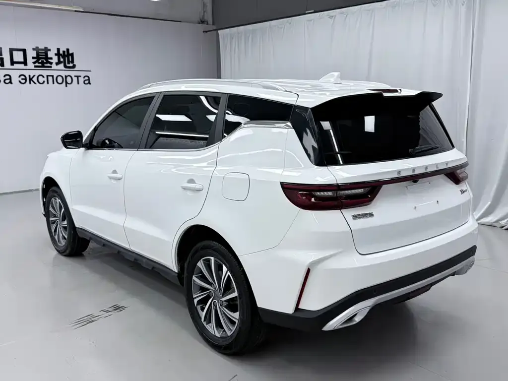 Geely Vision X6 — фото 10