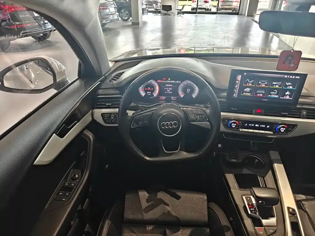Audi A4L — фото 8
