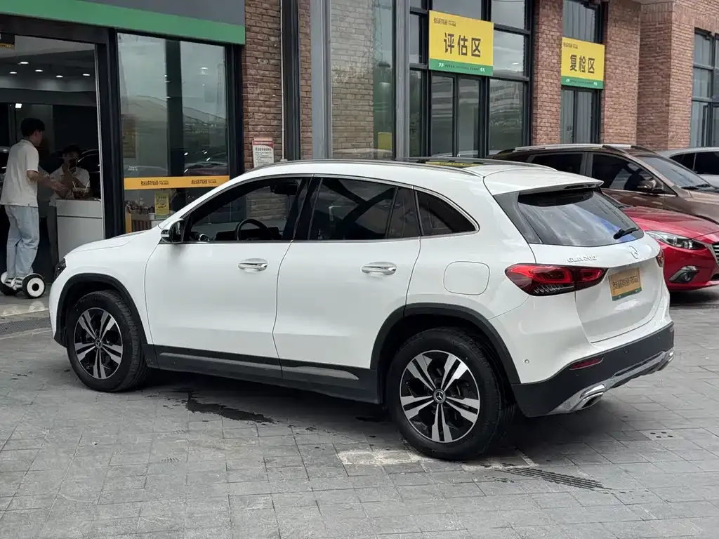 Mercedes-Benz GLA — фото 5