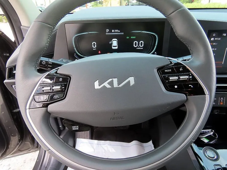 Kia Niro — фото 6