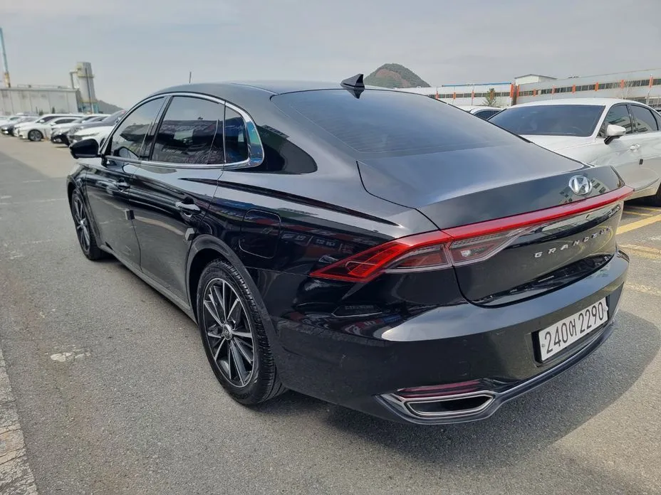 Hyundai Grandeur — фото 10