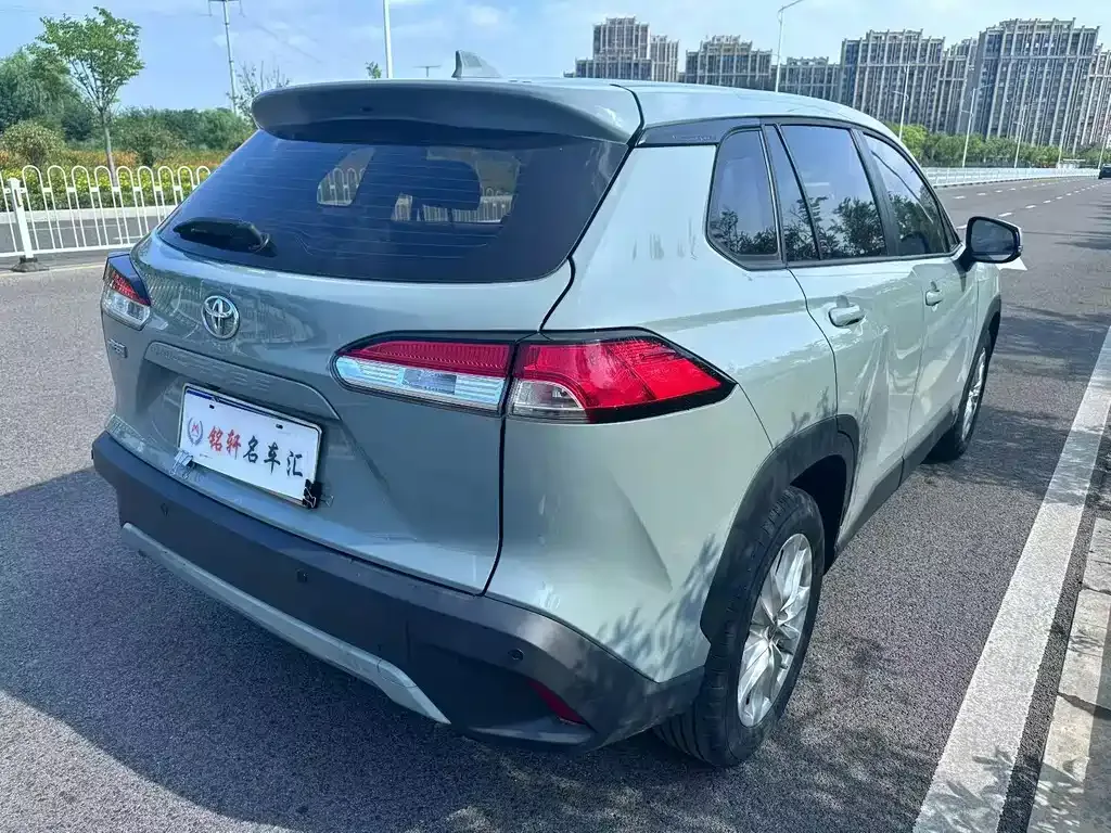 Toyota Corolla Cross — фото 7