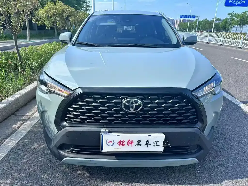 Toyota Corolla Cross — фото 6