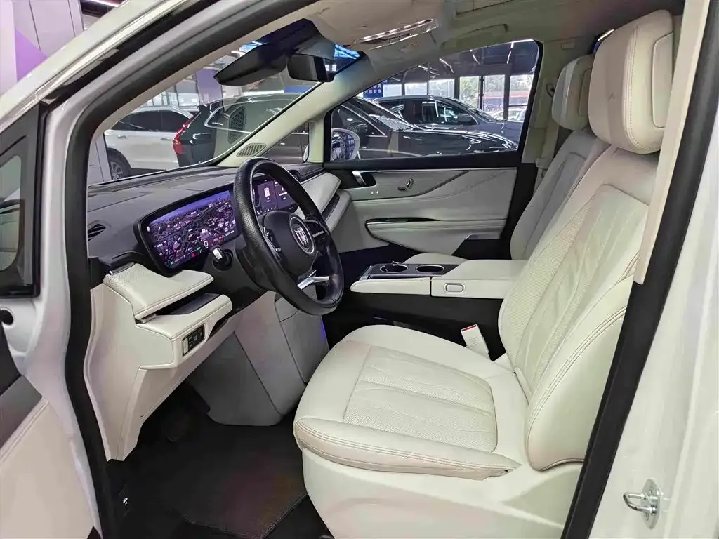 Buick GL8 Hybrid — фото 5