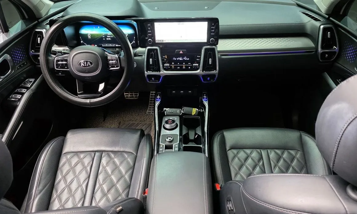 Kia Sorento — фото 7