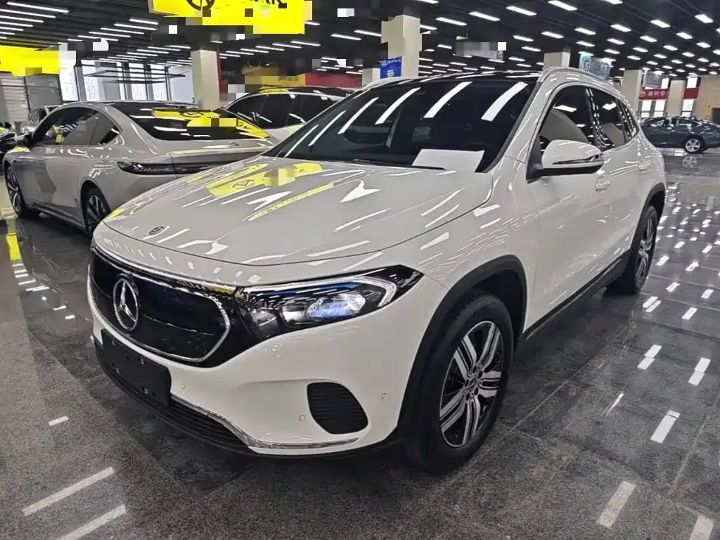 Mercedes-Benz EQA — фото 1