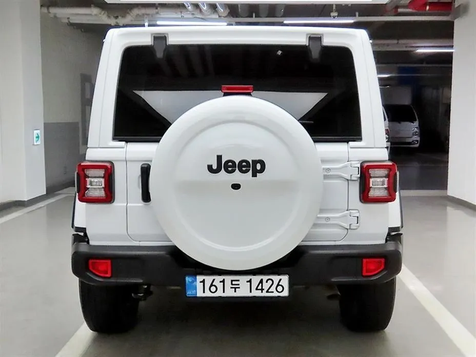 Jeep Wrangler — фото 4