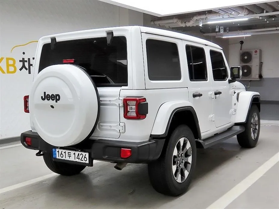 Jeep Wrangler — фото 6