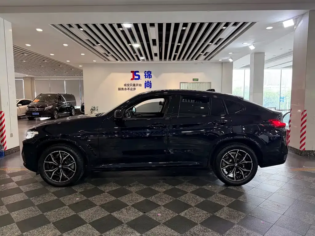 BMW X4 — фото 7