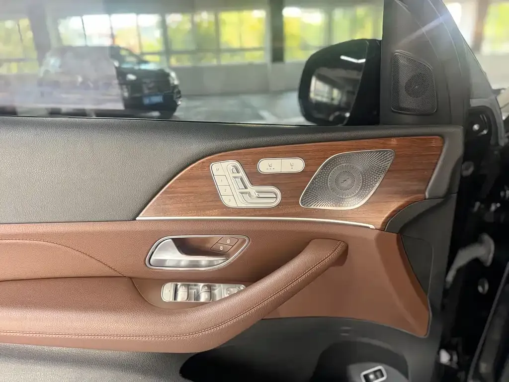 Mercedes-Benz GLE New Energy — фото 4