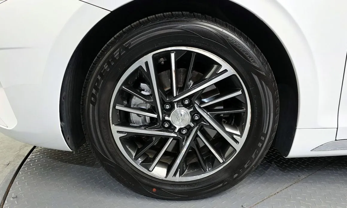 Hyundai Grandeur — фото 10